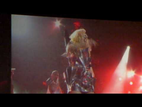 [HD] Lady Gaga Bad Romance Live in New Zealand