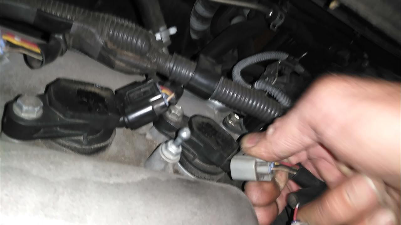 👌 How to identify a Bad Coil pack without scan tool 20092013 Toyota Corolla S, On side of Road