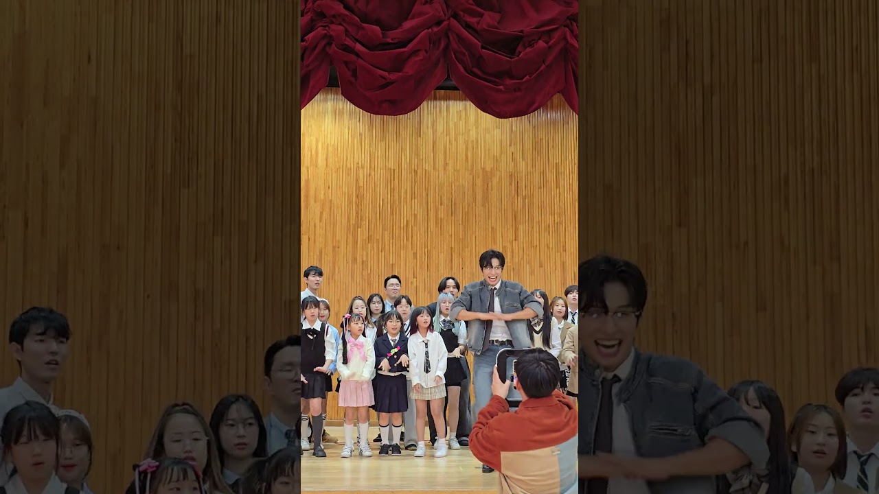 NG 학교에서 핫하다 #춤추는나율 #kpop #music #dance #쇼츠 #챌린지 #AFstarz #춤추는곰돌 #randomdance #춤추는곰돌의랜덤댄스