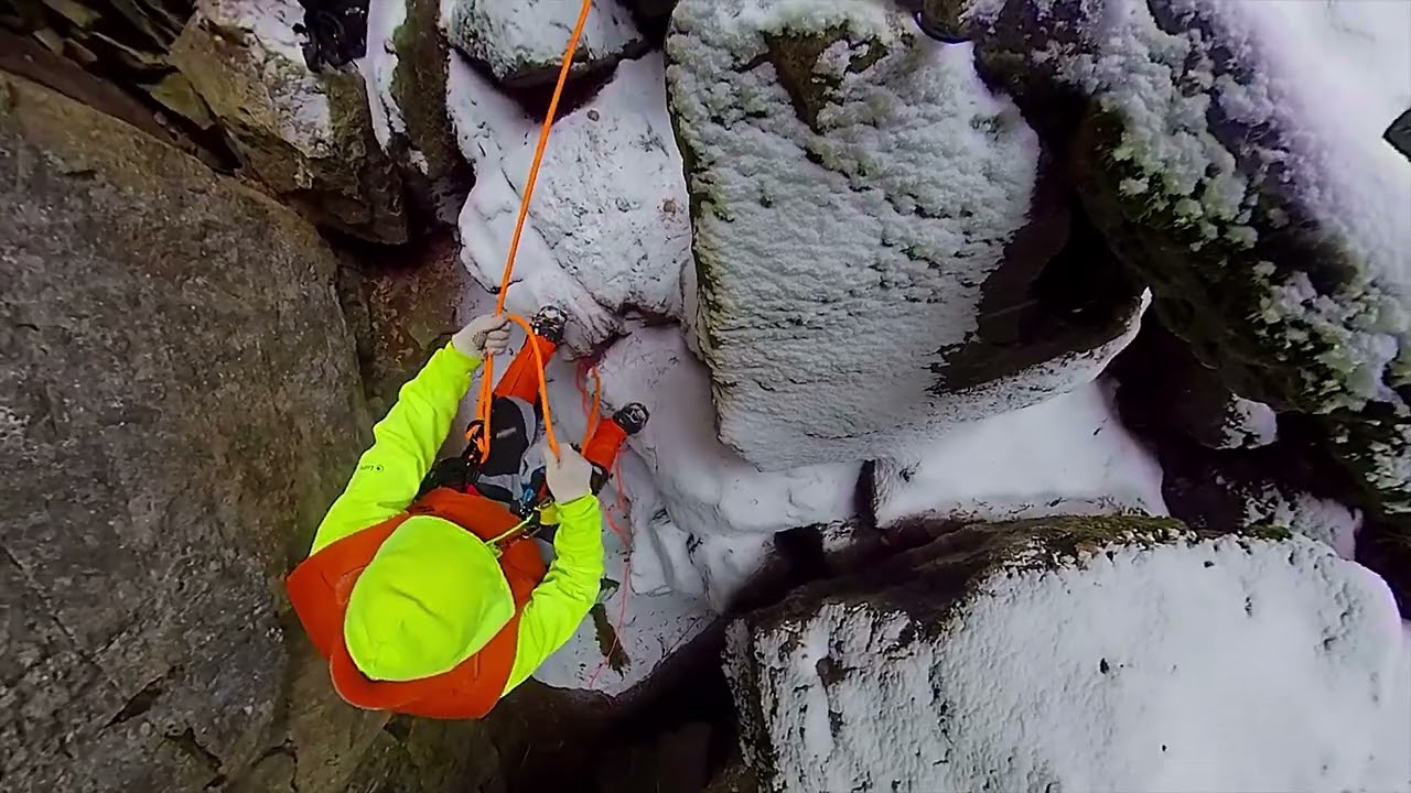 Solo hiking | Bruce Trail | Winter hike