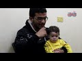 بلال محمد جمال الأكشر يستمع