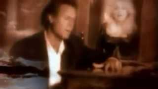 【HD1080P】Julio Iglesias & Dolly Parton - “When you tell me that you love me” Resimi