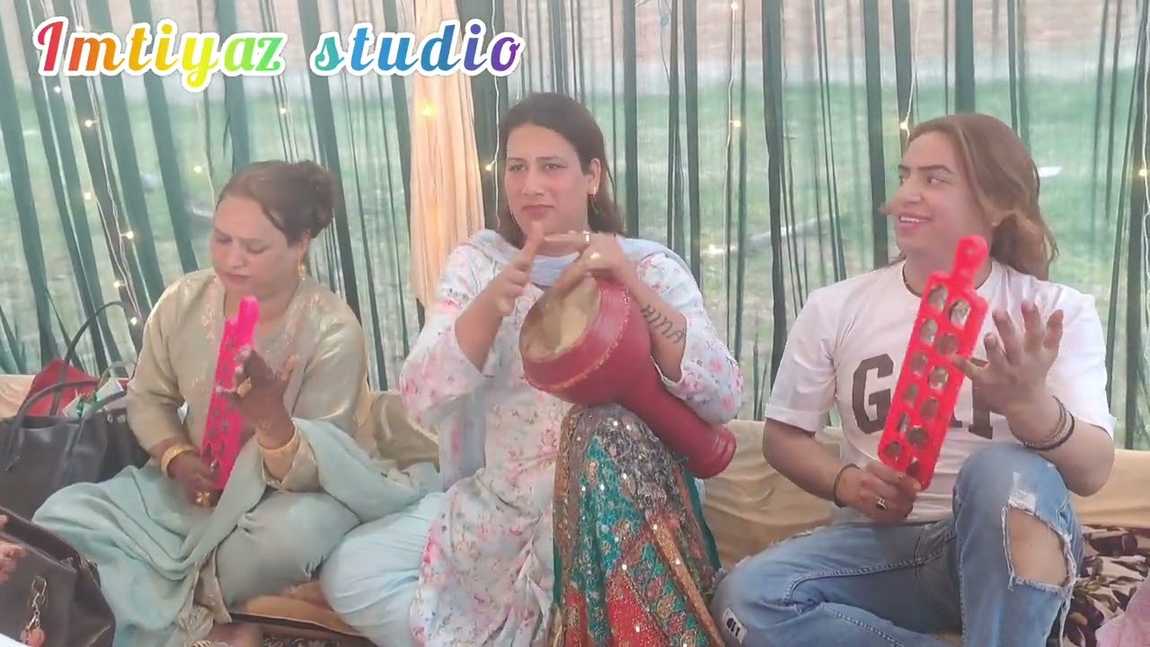 Kashmiri wedding #Song.manie matio wai #Rouf