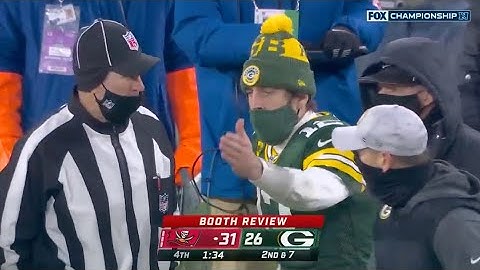 Aaron Rodgers had something to say to the refs #AaronRodgers #NFCChampionship