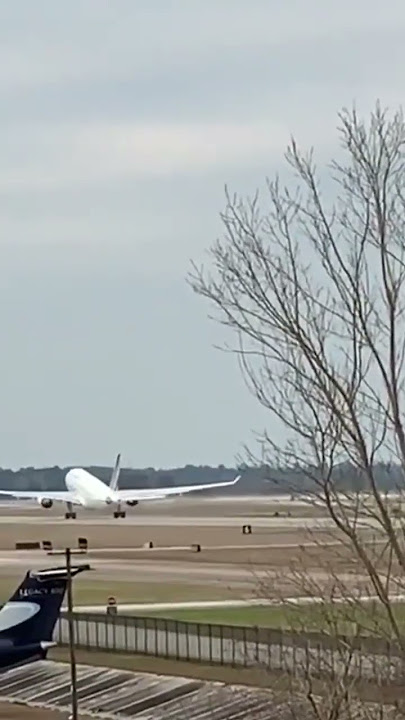 A330Neo taming off from IAH George Bush Internatiinal Airport