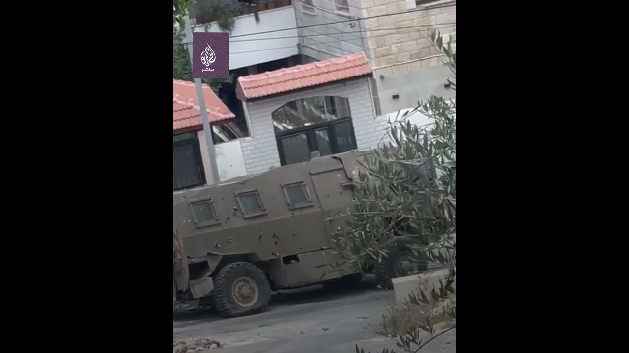 سحب آليات عسكرية إسرائيلية أصابتها المقاومة في جنين