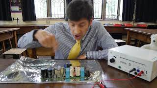 Kitchen Foil Capacitor - F-J's Physics - Video 46