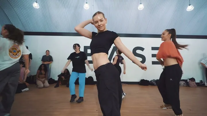 Dana Coles - Commercial Choreography