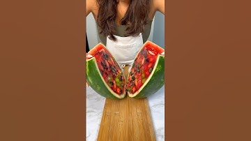 This fresh fruit Watermelon Jelly is perfect for summer!😍