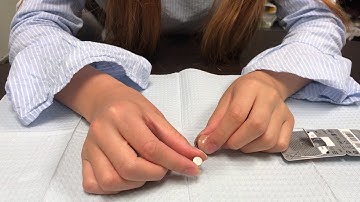 HOW TO: Change the Batteries of a Custom Hearing Aid