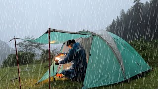 BADAI PETIR DAN HUJAN DERAS - BERSANTAI DAN MEMASAK DI TENDA - SOLO CAMPING HUJAN