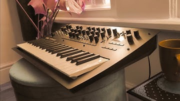 Memories of Neon Skylines - Dark, Dramatic, Minimal Synthwave [Korg Minilogue XD]