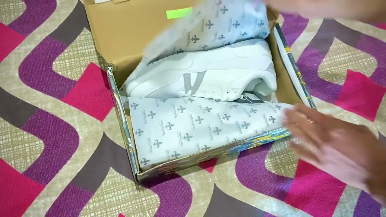 Bond Street By Red Tape Sneakers For Men 