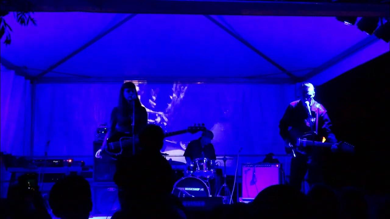 Messer Chups - Insomnia of the Mummies (live @ Trash and Burn) Messer Chups - Insomnia of the Mummies (live @ Trash and Burn)