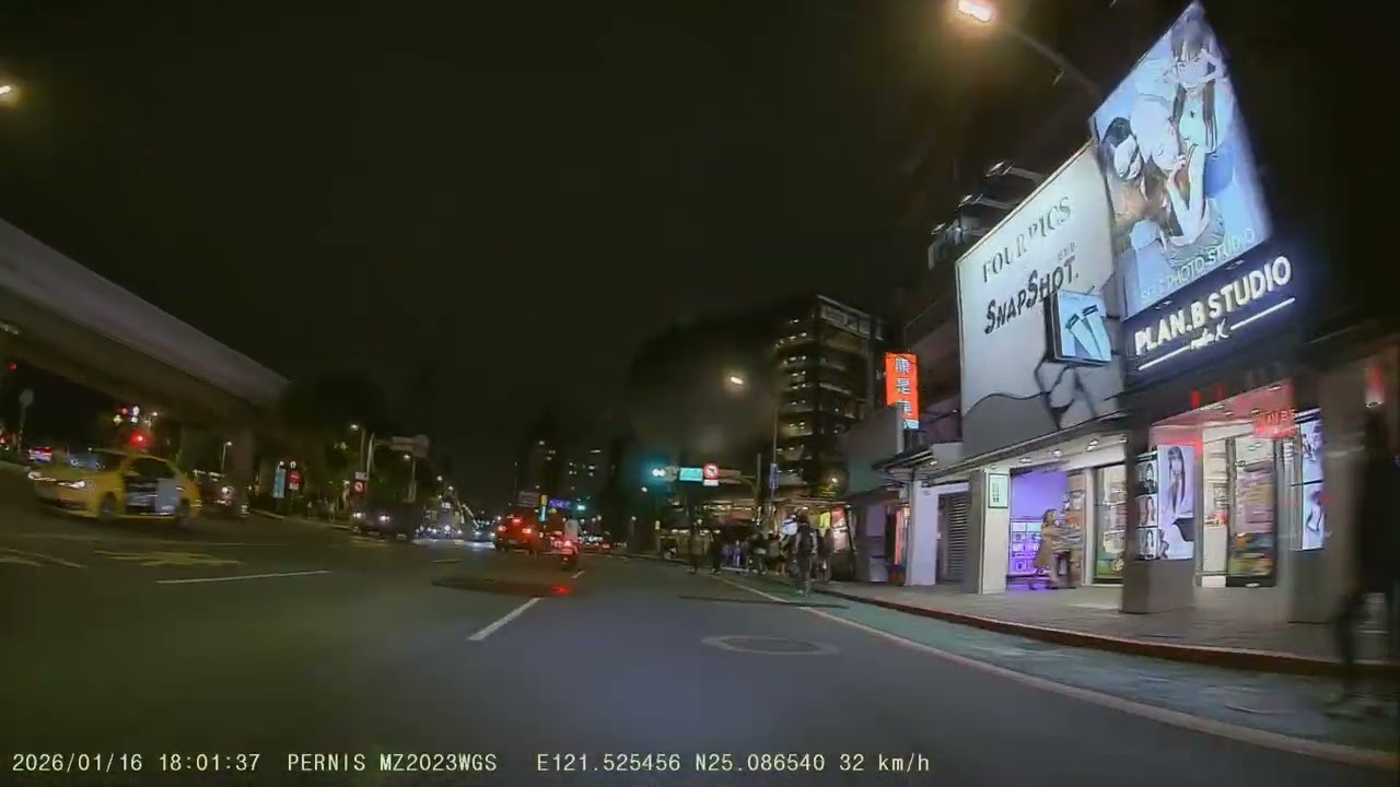 Pernis MZ2023WGS 三錄機車行車記錄器 前鏡頭 夜間市區