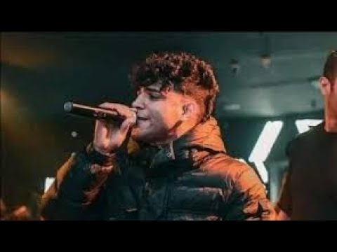 مجدعين ع الابلكيشن واقف بطولى مش بحد مصطفى الجن وكريم كرستيانو