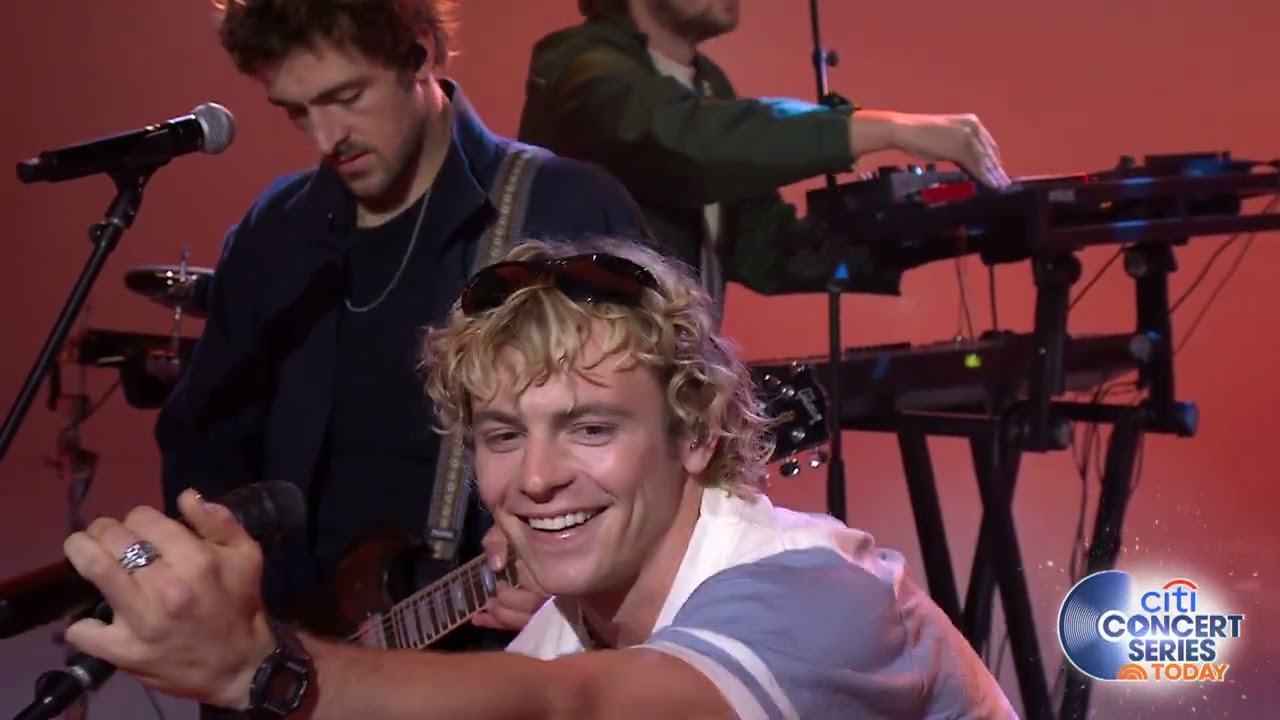 THE DRIVER ERA - Same Old Story live on The TODAY Show