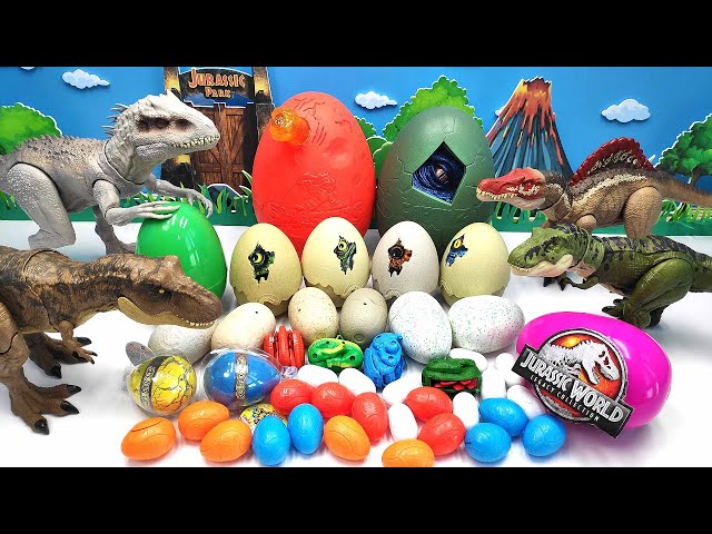 30 Dinosaur Egg With 4 Jurassic World Dino! T-Rex, Spinosaurus, Indominus 공룡 알 깨기 class=