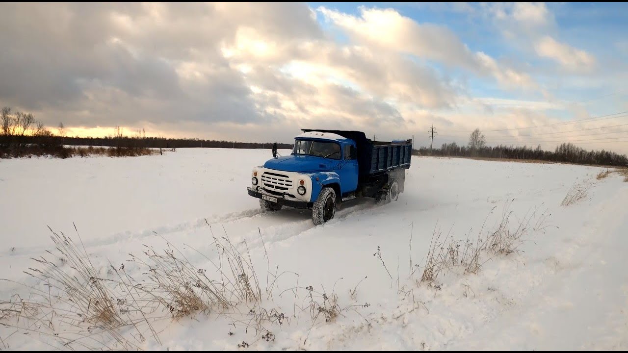 ЗИЛ-130 на цепях буксует в снегу! Бьем целик! ЗИЛ ВЕЗДЕХОД ...