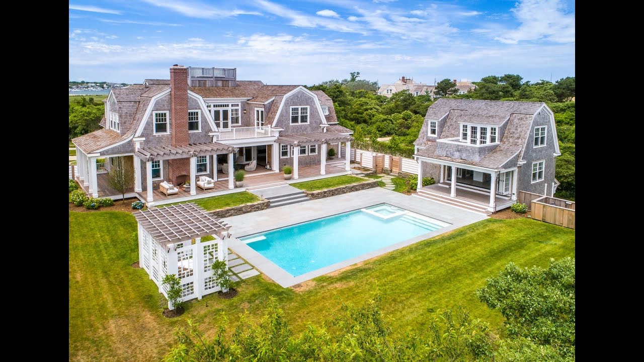 3 Brewster Road Tour