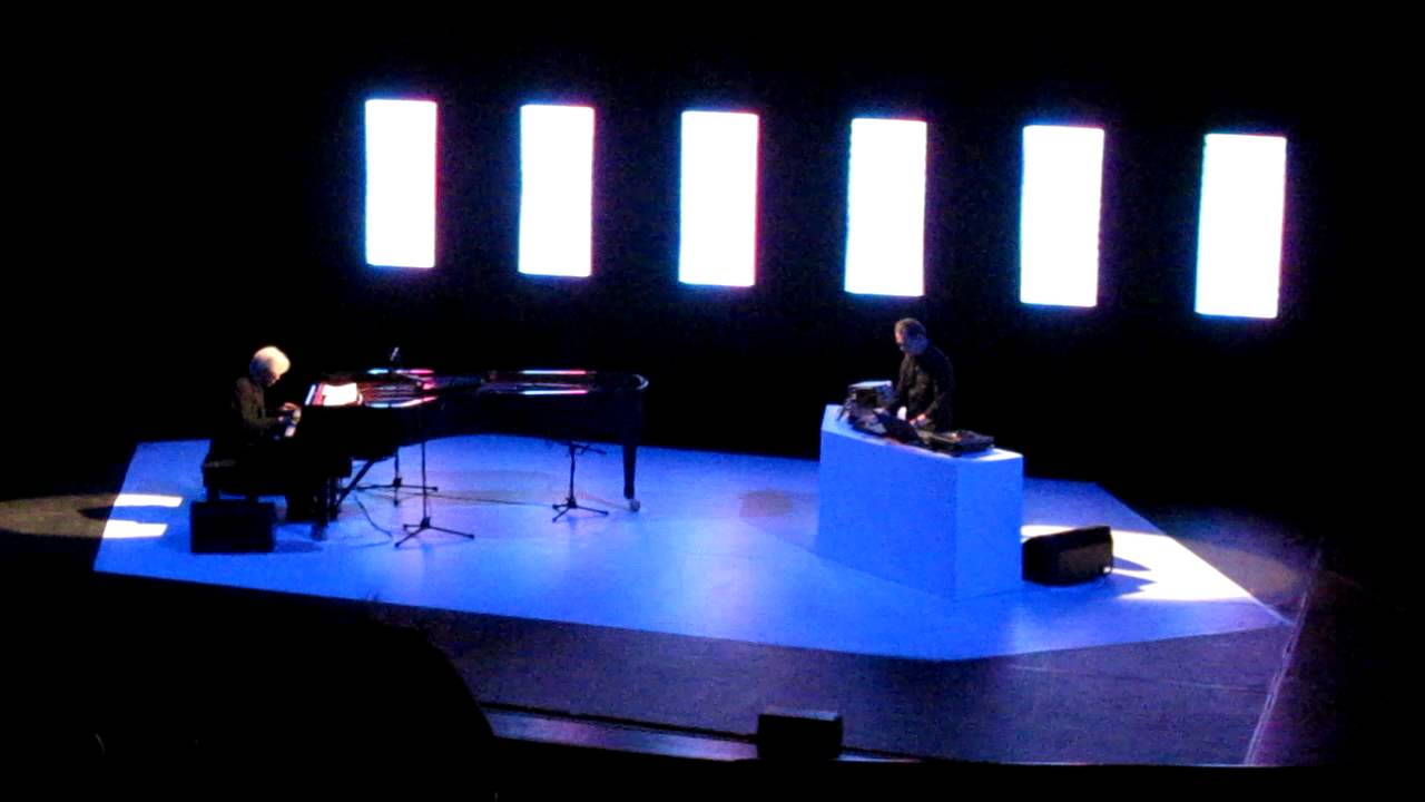 Ryuichi Sakamoto + Alva Noto - Morning + Iano - YouTube