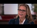 Téa Leoni Meets Her Biological Grandmother for the First Time