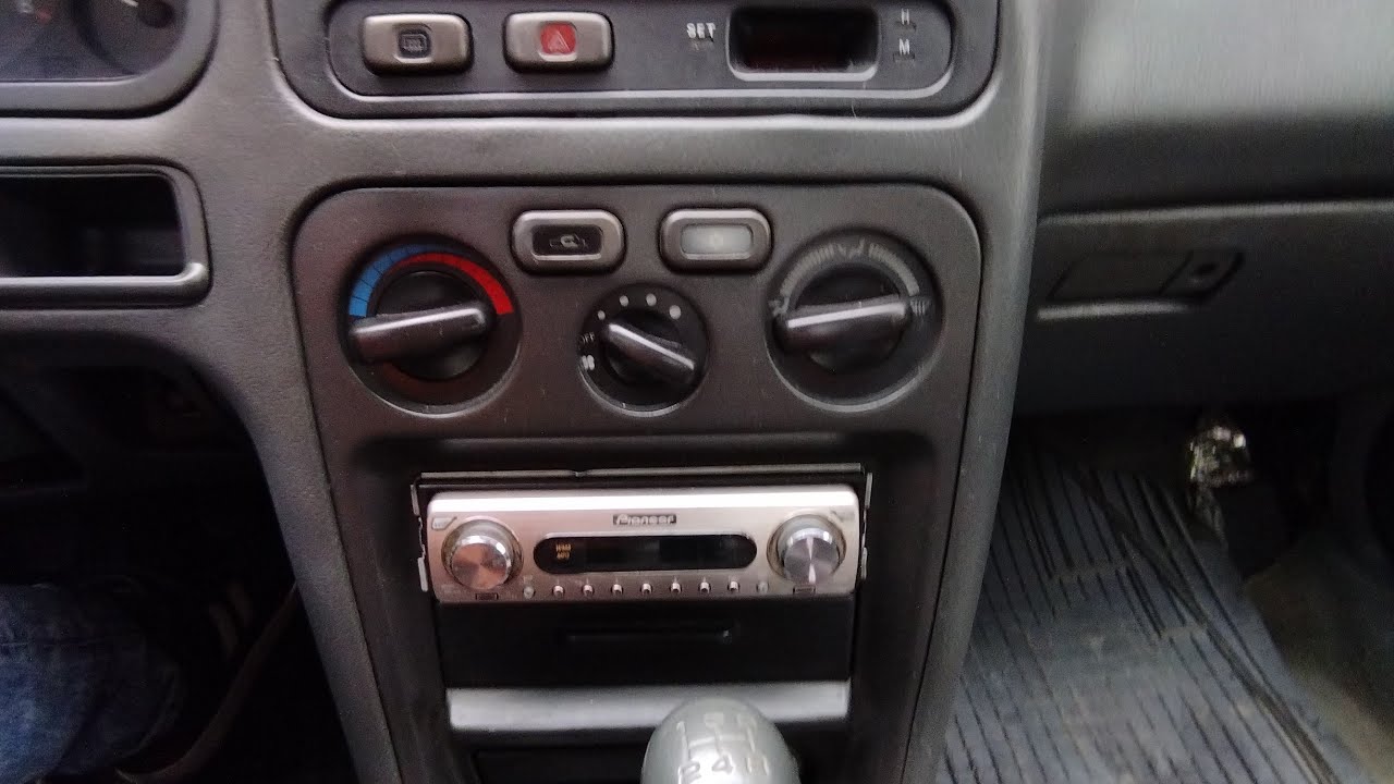 Вопрос к знатокам.Почему плохо дует воздух на лобовое стекло ...