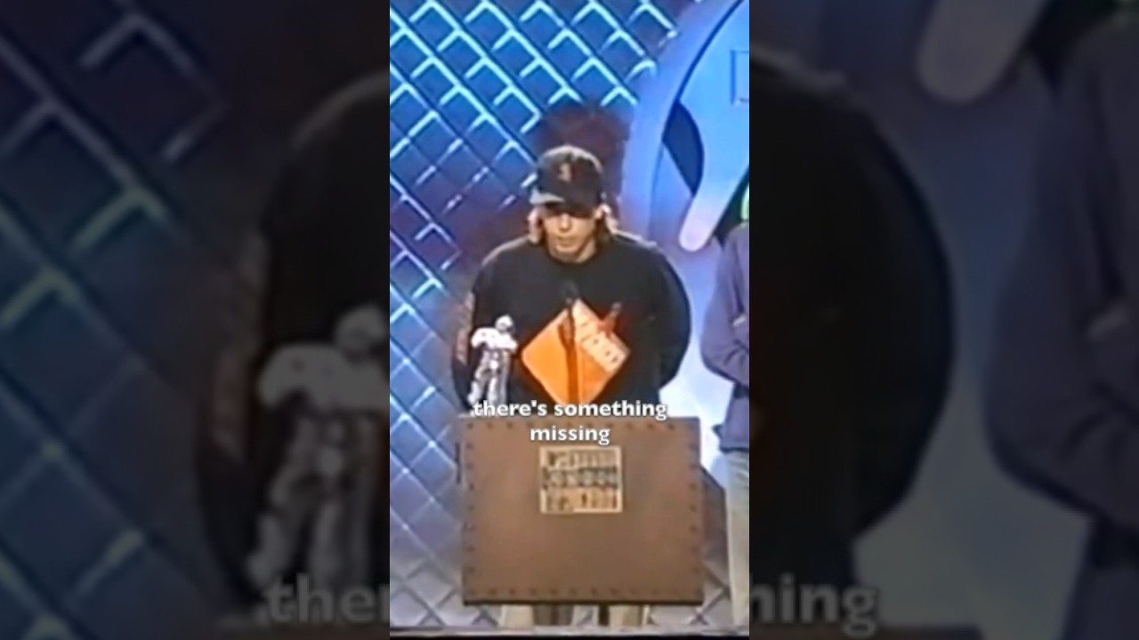 Surviving members of Nirvana at the 1994 VMAs 