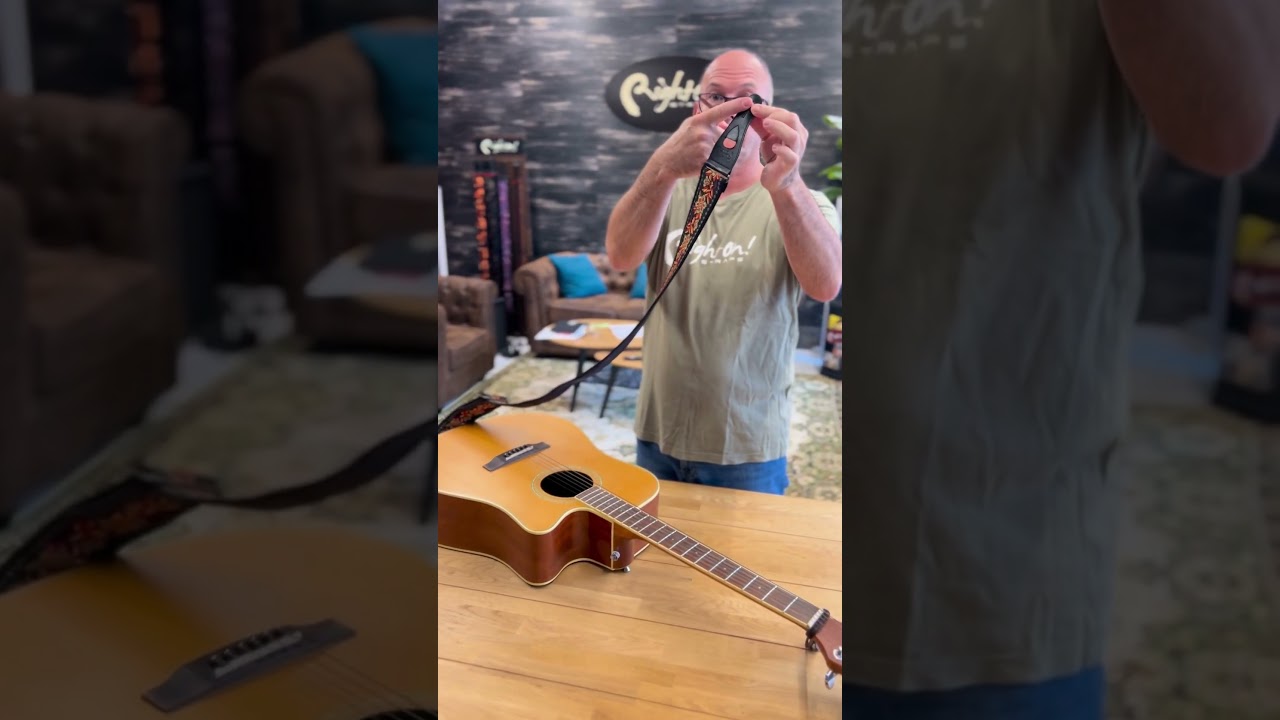 How to attach a guitar strap to the headstock with a tie for string instrument. Strap link Pro