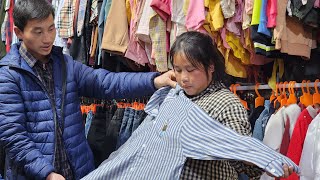 Download Lagu Kind-hearted Duc took single mother Ly Dao Hoa to the supermarket to buy new clothes for Tet MP3