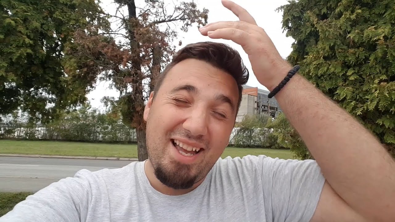 Drug iz engleske vozi auto na desnoj strani