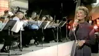 Download Lagu Dionne Warwick - I'll Never Love This Way Again (Pebble Mill 1982) MP3 Download Lagu Dionne Warwick - I'll Never Love This Way Again (Pebble Mill 1982) MP3