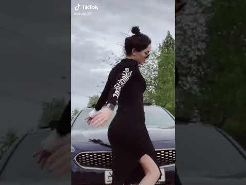 اكولا الفتاة الروسية 2021