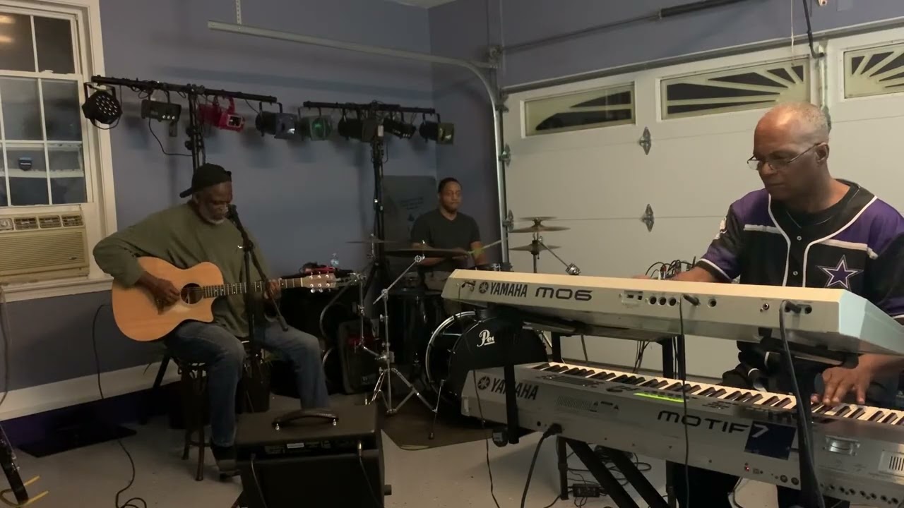 Mother’s Memory “Angel”. Hank and Harold Moore.  Contribute to our Mother