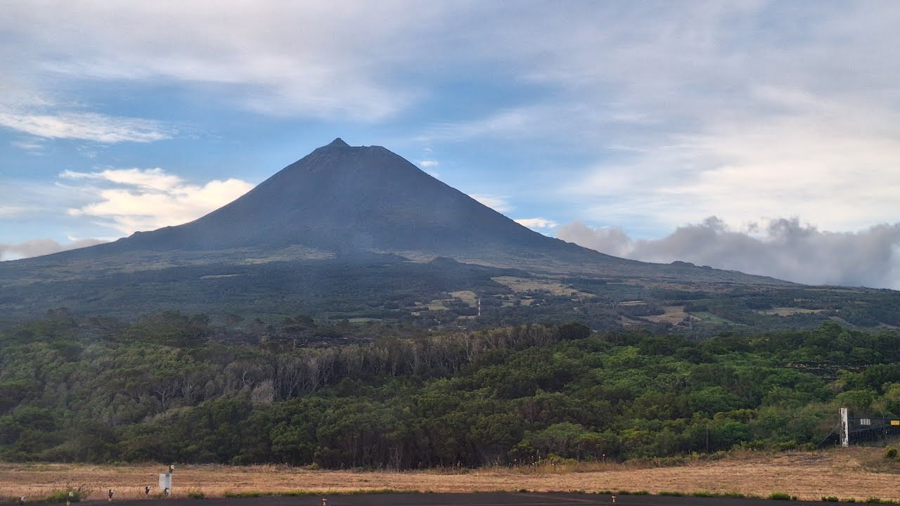 AZORES - MOUNT PICO HIKING (2351m) 1/3