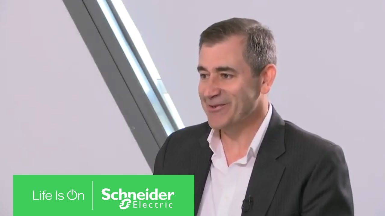 square diamond earrings Schneider Electric Alliance Partner Cromarty | Schneider Electric