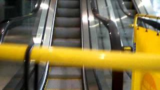 EPIC FAIL! Broken KONE Escalator@The Sheraton Hotel Dallas TX