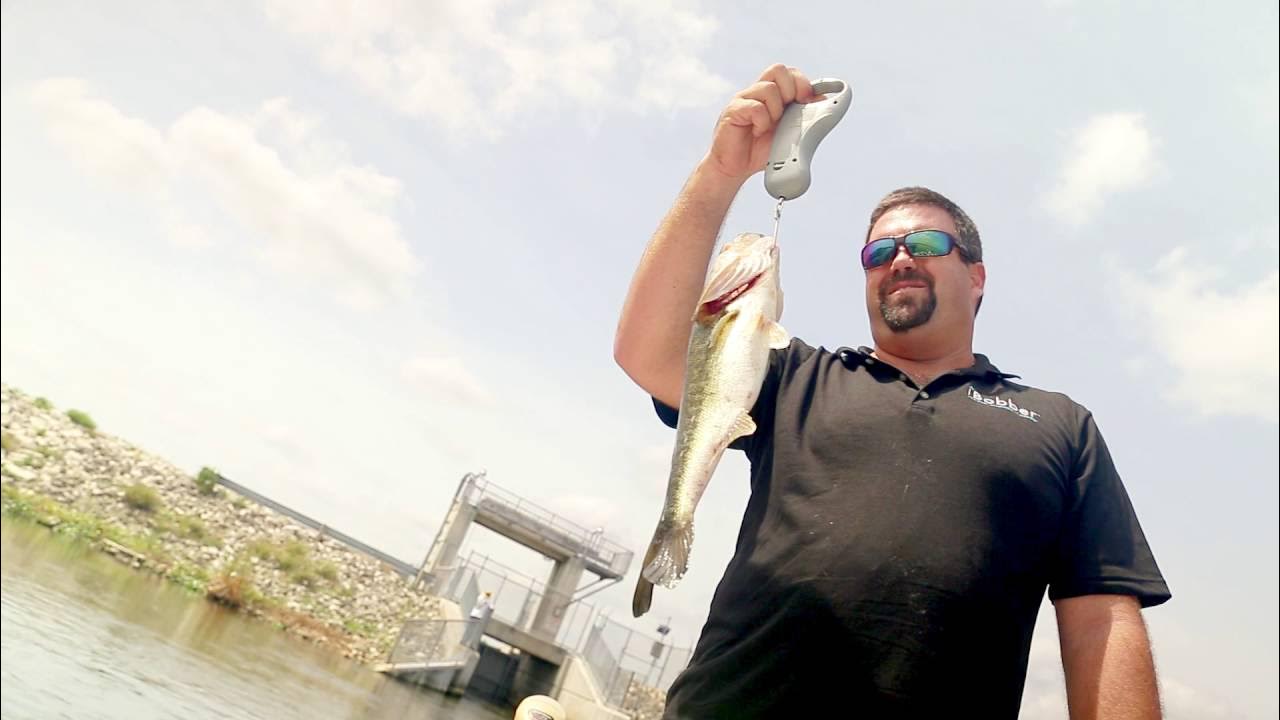 iBobber Portable Wireless Fishfinder & App YouTube