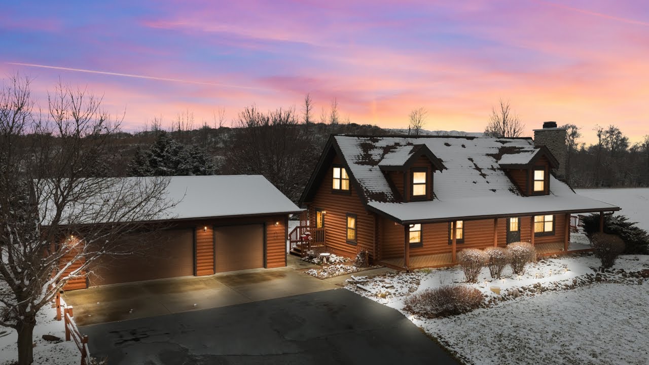 Cinematic house tour of 12005 Aldrich Rd, Sycamore IL