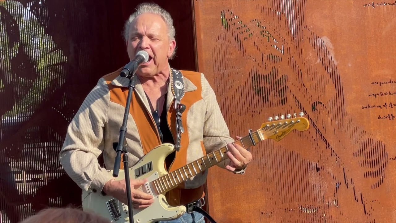 VIDEO: Jimmie Vaughan performs at Kiest Park for memorial dedication - Oak  Cliff