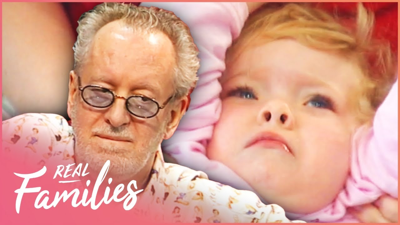 Older Father Takes On The Mum's Responsibilities | House Of The Tiny Tearaways UK | Real Families