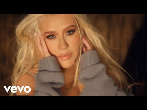 Christina Aguilera - No Es Que Te Extrañe (Official Video)