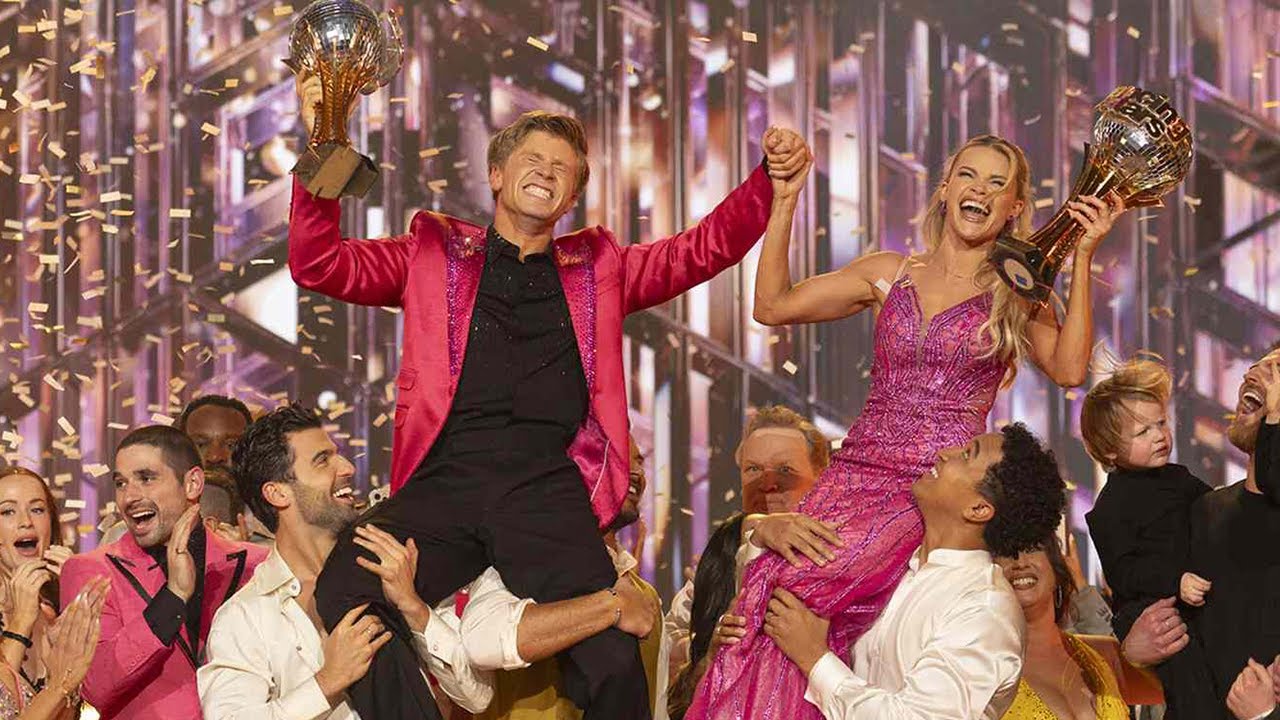 ‘DWTS’ Finale Recap: Robert Irwin & Witney Carson Are the Mirrorball Champs!