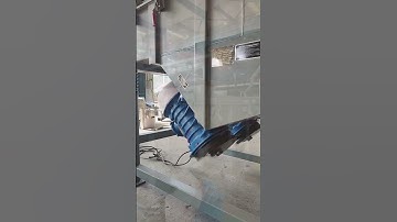 Real shot of Gaofu linear vibrating screen in factory workshop, professional manufacturer