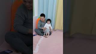 美女跳舞有那麼好看麼，看給孩子的褲子能走路嗎？ #cute #funny #cutebaby