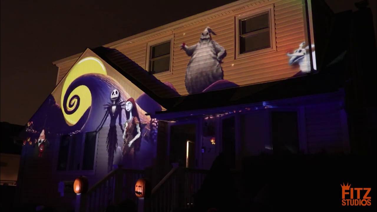 This is Halloween// The Nightmare Before Christmas Halloween House