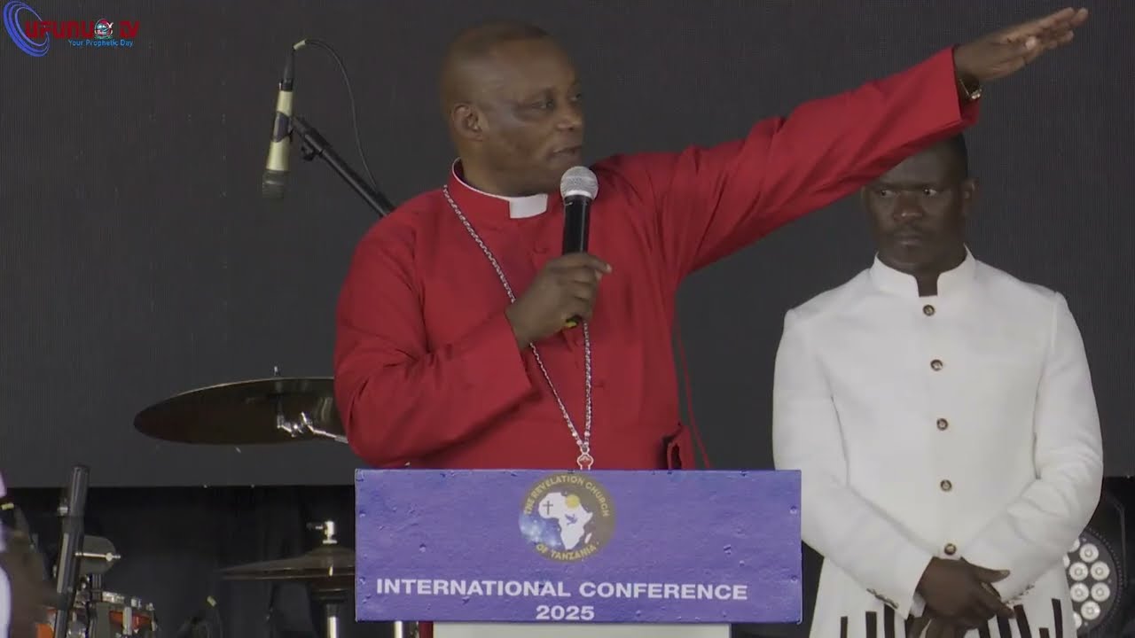 HIVI NDIVYO ASKOFU BENDERA ALIVYOWAVIKA VAZI LA UTUKUFU MAASKOFU WA KANISA LA UFUNUO