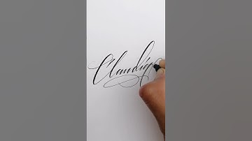 Lettering, escribiendo CLAUDIA, #shorts #lettering #caligrafia #calm #calligraphy