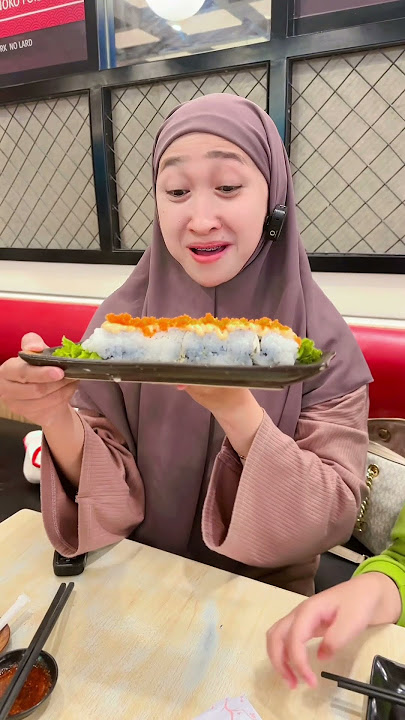 BUNDA DIJAH,RAISHA DAN KAKA INDAH SUKA MAKAN RAMEN #shorts