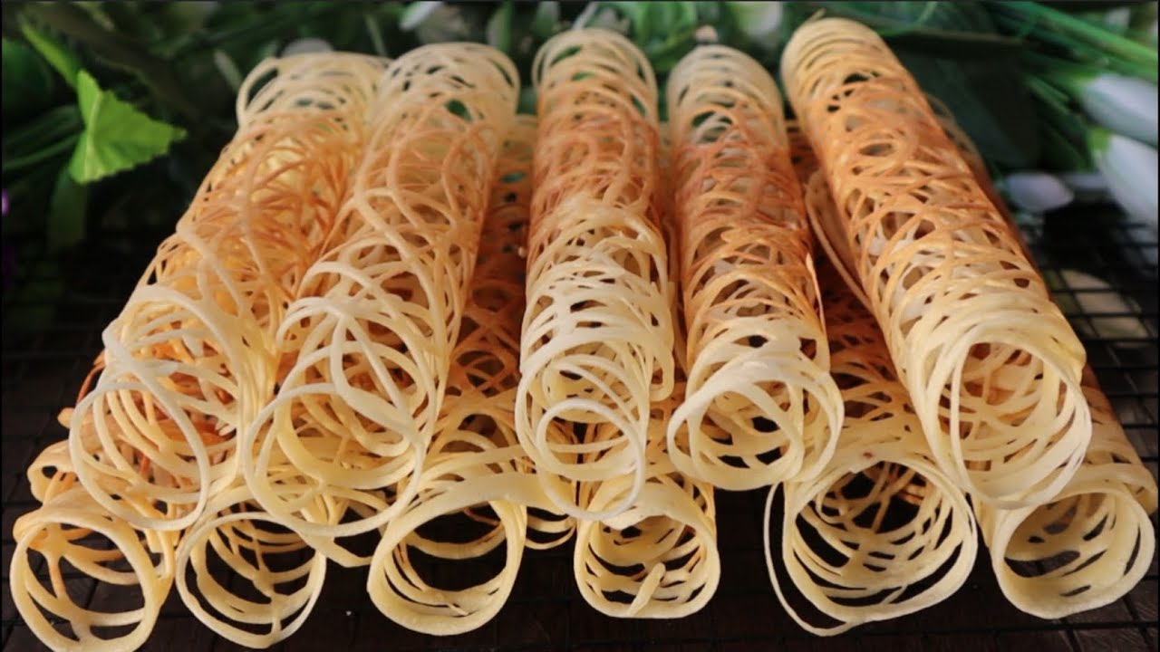 SUPER CRISPY!! Delicious! Amazing Street Food In 5 minutes! Sweet Crunchy Cobweb Pancakes!